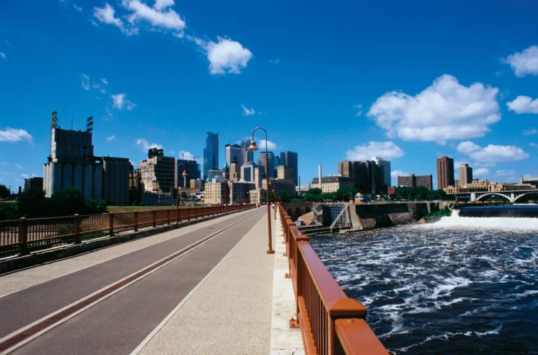 15 Cheapest Places to Fly From Minneapolis, MN