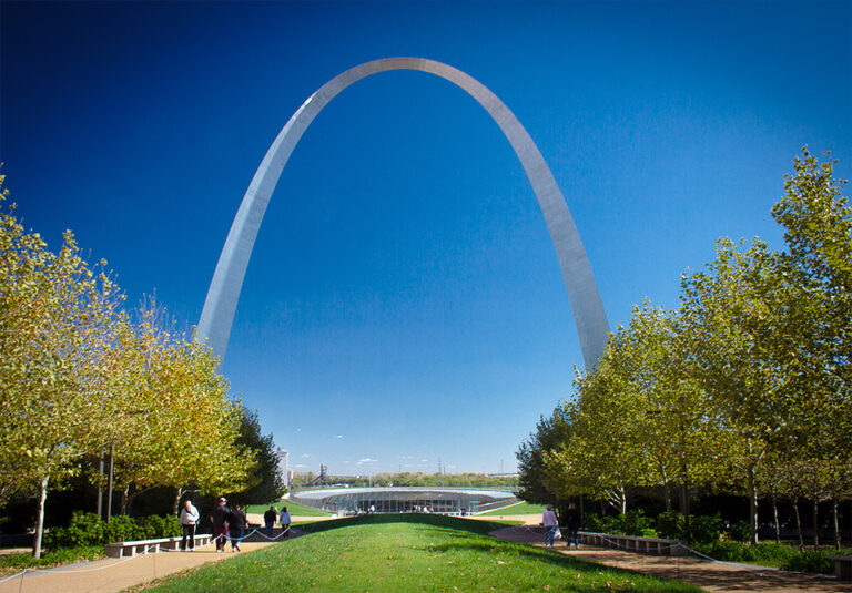 33 Best & Fun Things To Do In St. Louis, MO