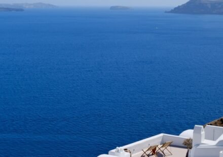 The Perfect 7-Day Santorini Itinerary: A Day-by-Day Tourist Travel Plan for First-Time Visitors