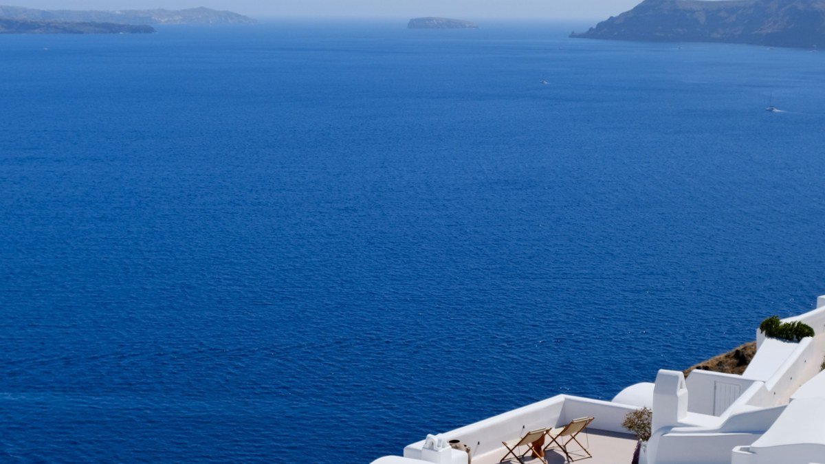 The Perfect 7-Day Santorini Itinerary: A Day-by-Day Tourist Travel Plan for First-Time Visitors