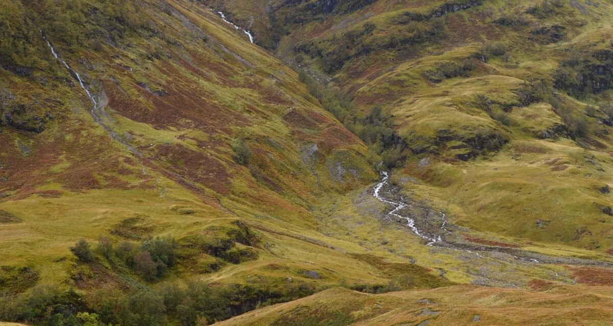 10 Misty Castles in the Scottish Highlands That Look Like a Movie Set