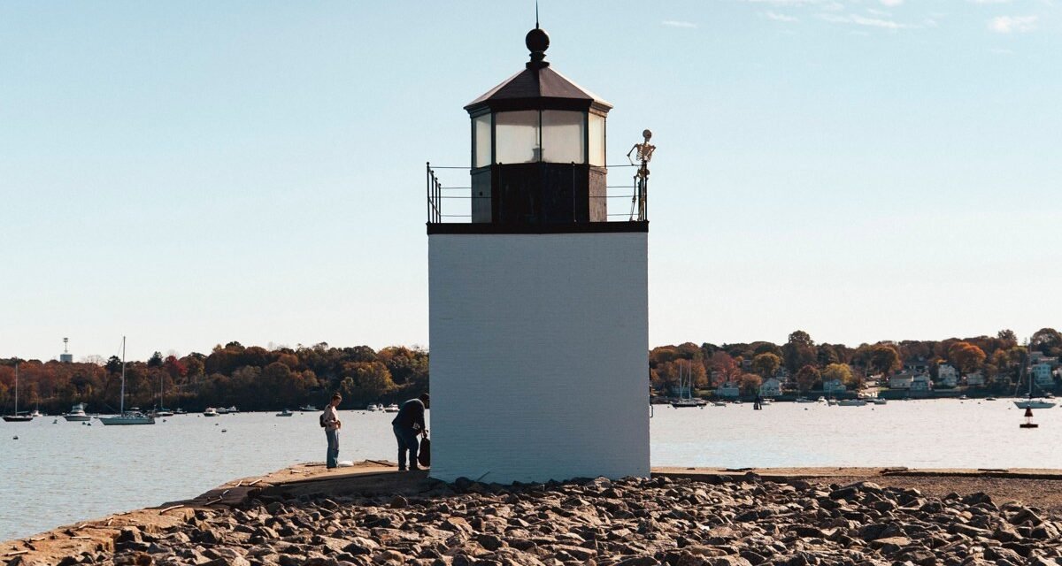 Salem MA Itinerary for October: Beat the Crowds & Budget Smart