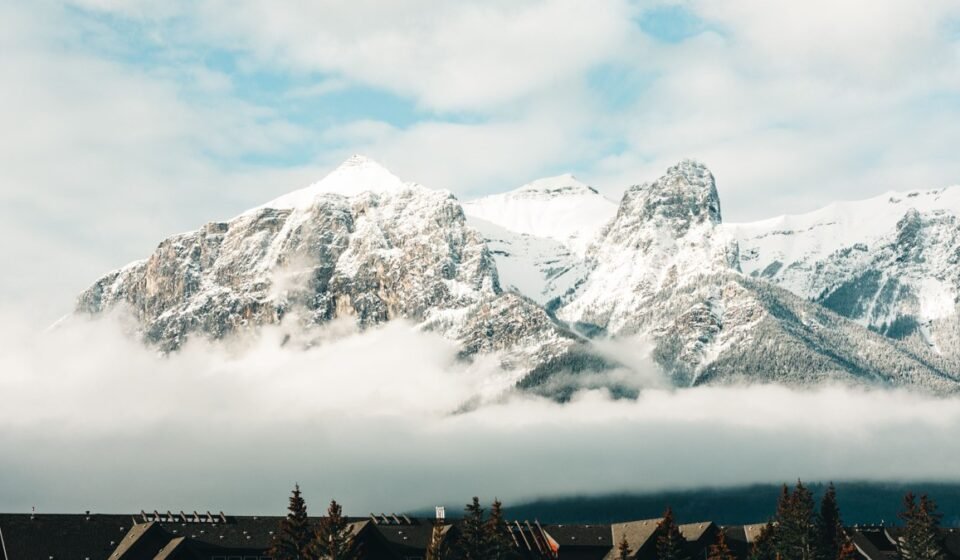 The Perfect 7-Day Banff National Park Itinerary: A Day-by-Day Tourist Travel Plan for Summer 2026