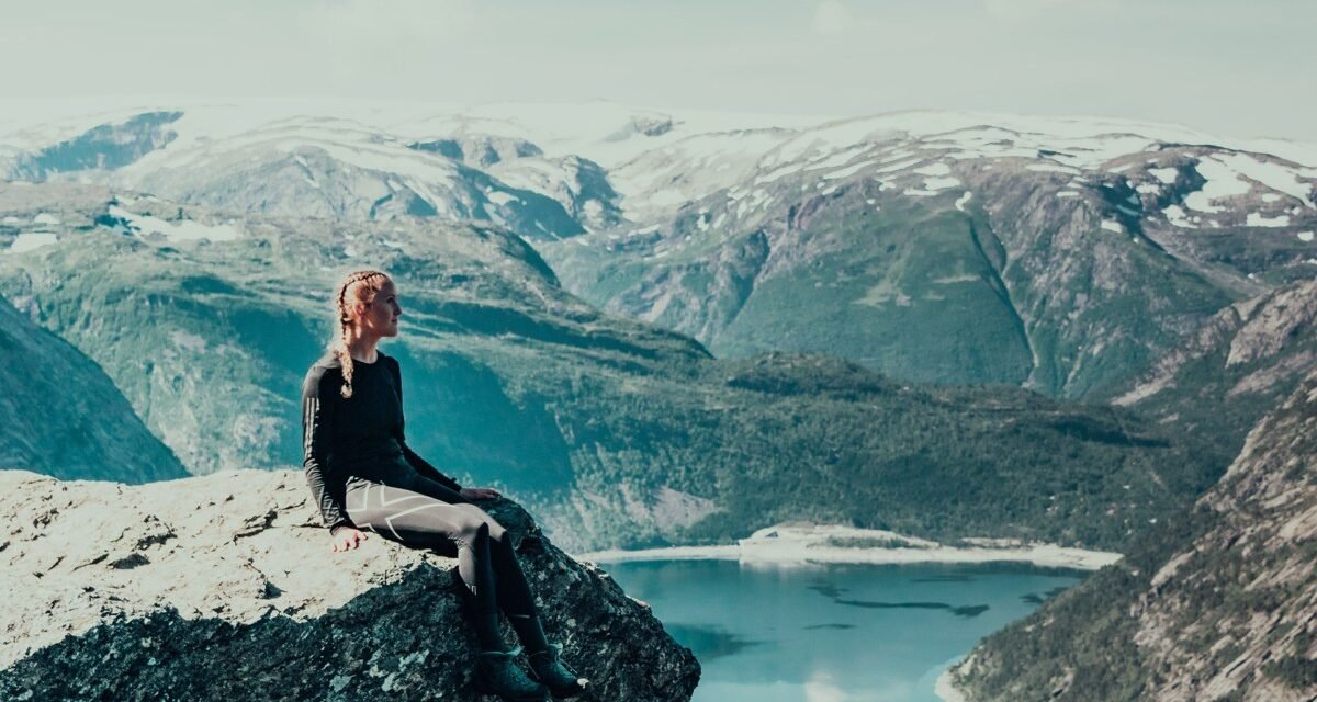The Perfect 7-Day Norway Itinerary: A Day-by-Day Tourist Travel Plan for Fjords, Cities & Hidden Villages