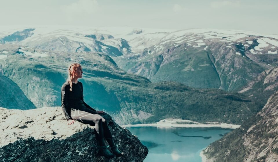The Perfect 7-Day Norway Itinerary: A Day-by-Day Tourist Travel Plan for Fjords, Cities & Hidden Villages