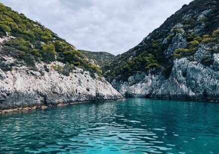 10 Hidden Greek Islands With a Mediterranean Aesthetic That First-Timers Almost Never Find