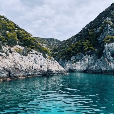 10 Hidden Greek Islands With a Mediterranean Aesthetic That First-Timers Almost Never Find
