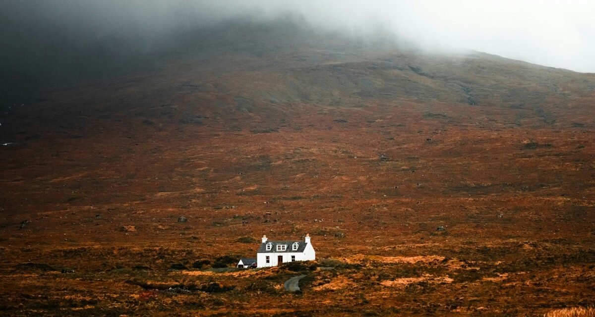 10 Hidden Lochs in the Scotland Highlands That Almost Nobody Photographs
