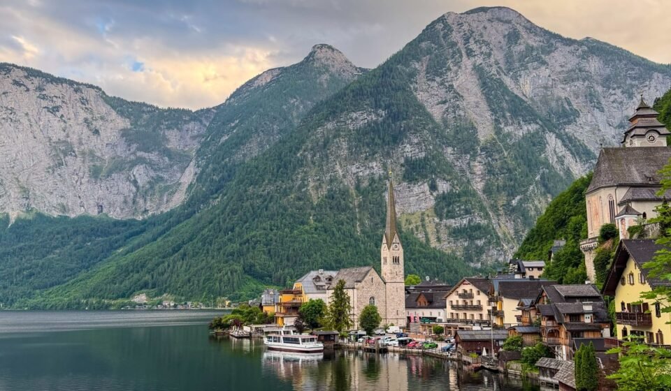 9 Best Lake Towns in the U.S. That Feel Like a Postcard Year-Round