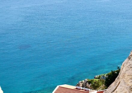 9 Hidden Greek Islands With Architecture So Specific It Looks Completely Made Up