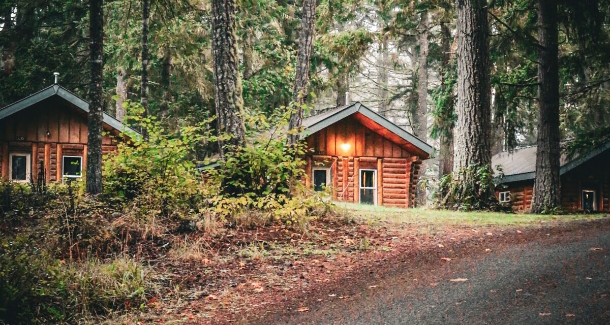 9 Smoky Mountain Cabins Where the Fireplace Actually Works in October