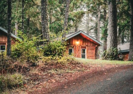 9 Smoky Mountain Cabins Where the Fireplace Actually Works in October