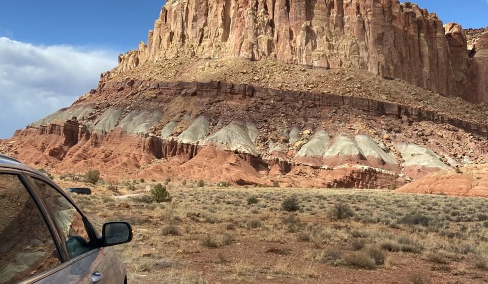 9 Utah Overlooks Where Arches, Canyonlands and the La Sal Mountains Line Up in One Shot