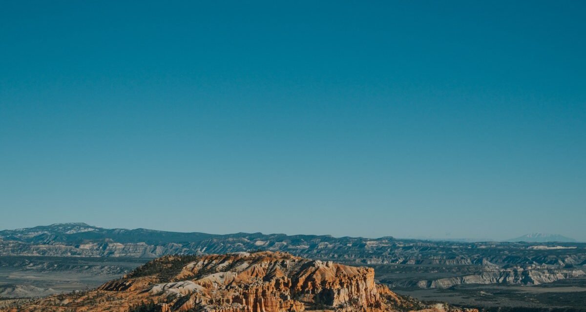 Bryce Canyon at Sunrise vs. Sunset: 8 Overlooks Worth Picking Sides Over