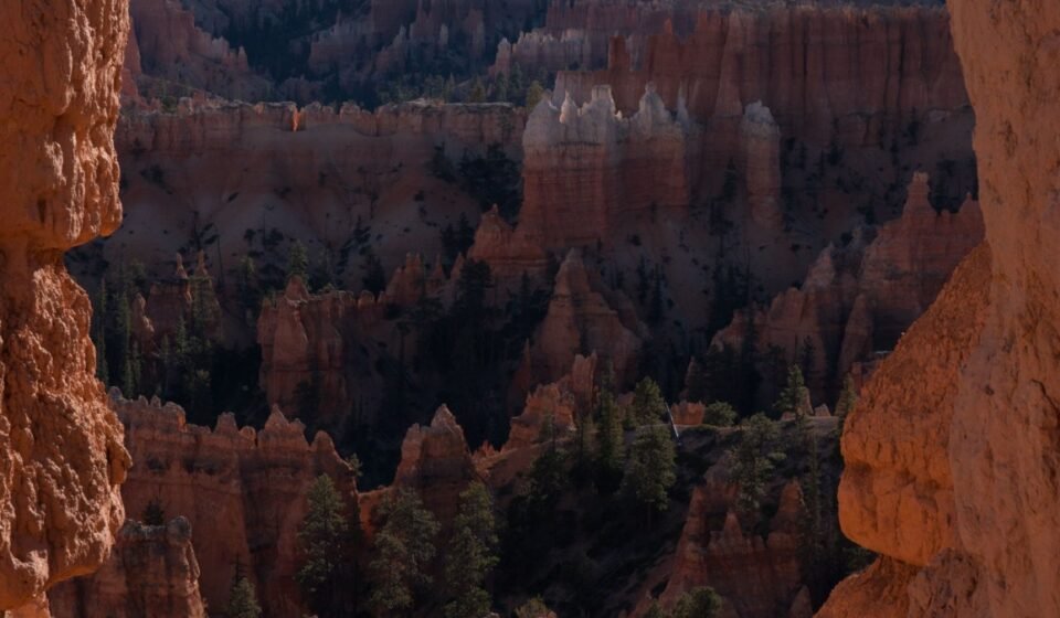 Bryce Canyon in Snow: 8 Overlooks That Look Better in Winter Than Summer Bryce Canyon in Snow: 8 Overlooks That Look Better in Winter Than Summer