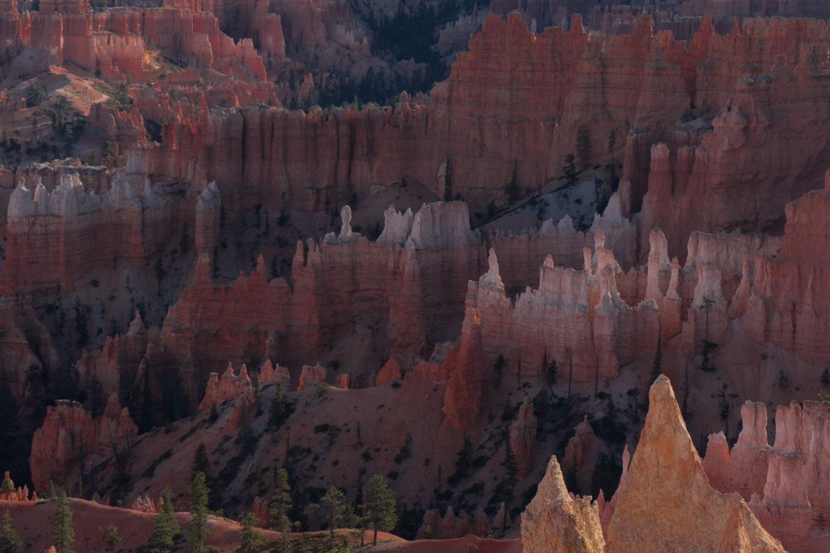 Fairyland Point Bryce Canyon snow dusted hoodoos winter morning light