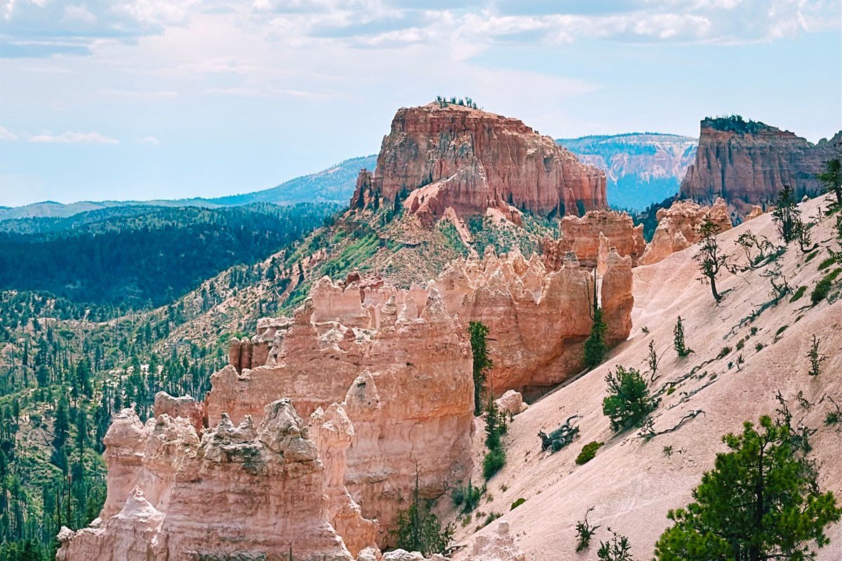 Sunset Point Bryce Canyon snow hoodoos orange rock winter sunset