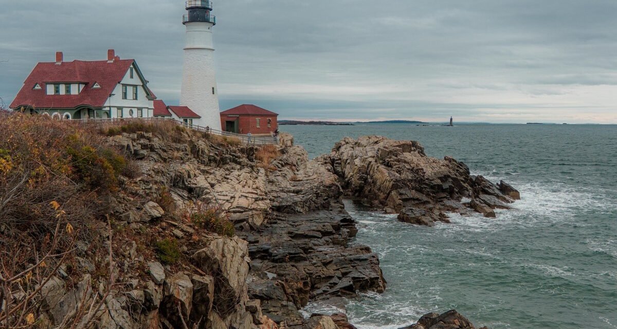 Foggy Mornings in Coastal Maine: 9 Harbor Towns Where the Boats Just Float on Air