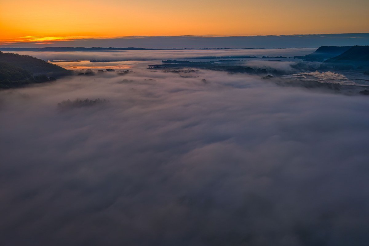 Look Rock observation tower Tennessee sunrise fog blanket over Tuckaleechee Cove