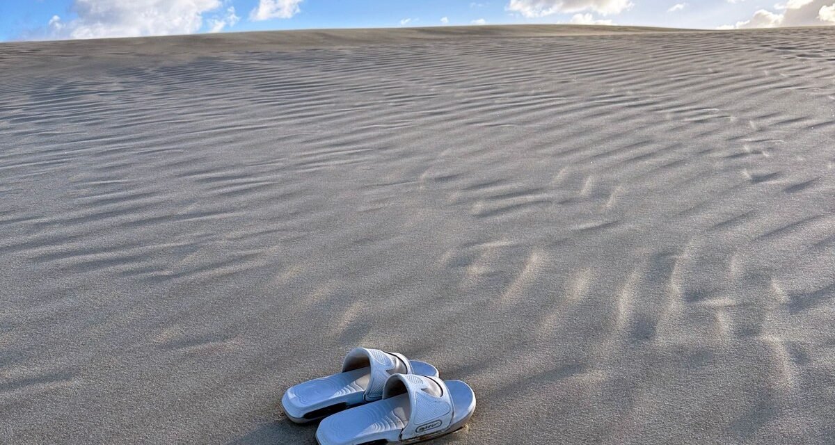 White Sands at Golden Hour: 8 Dunes Where the Light Turns Pink