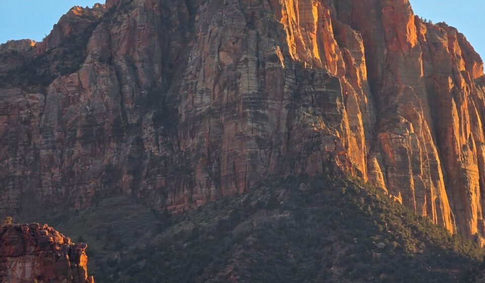 Zion Before the Shuttles Start: 8 Trails That Are Empty at Sunrise Zion Before the Shuttles Start: 8 Trails That Are Empty at Sunrise