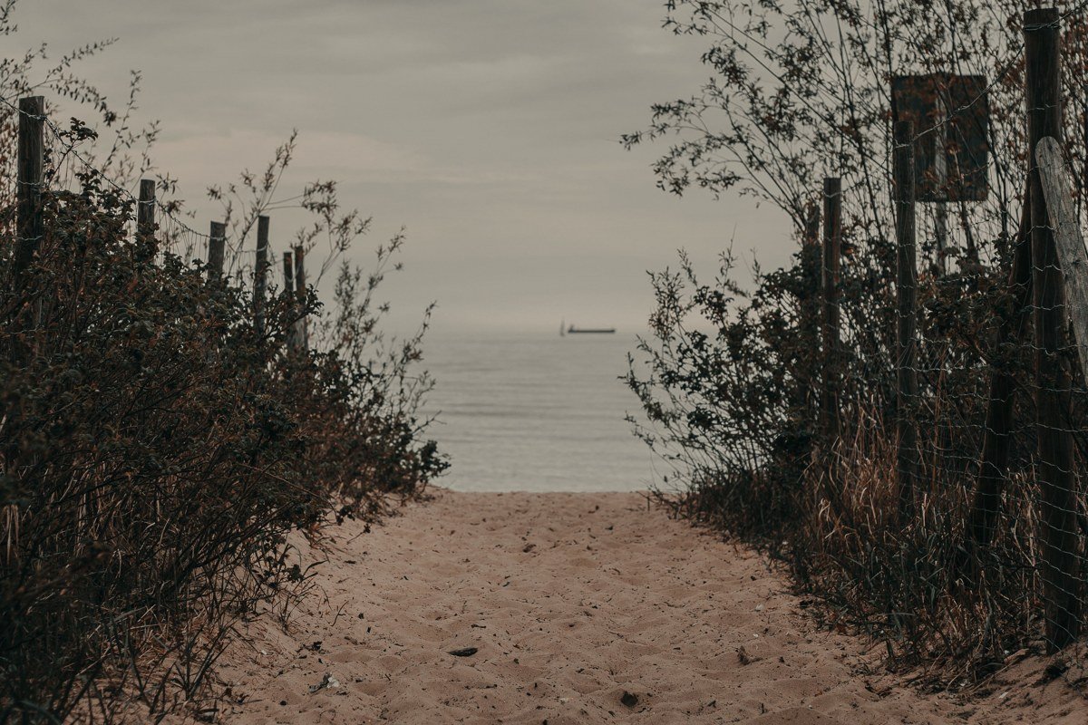 Union Pier Michigan quiet beach cottages lakefront path