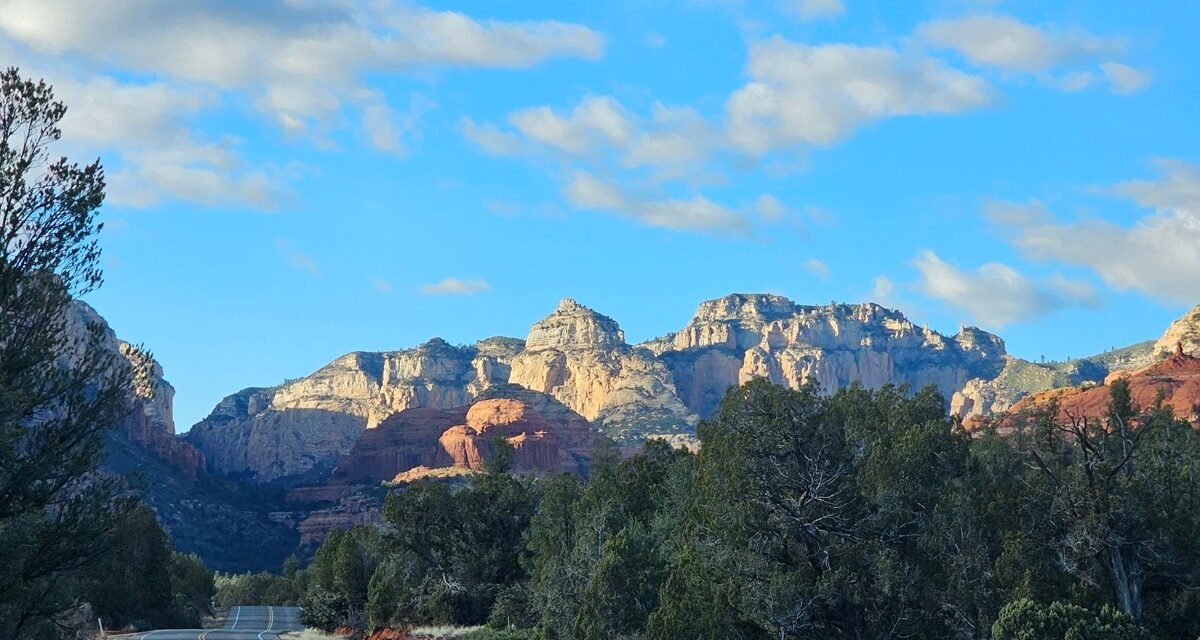 Sedona's Red Rocks Turn Pink Before Sunrise: 10 Spots to Catch It